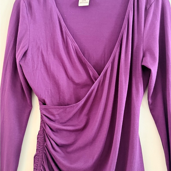 Max Studio Chic Plum Drape Top Stylish Side Ruching Size M - Picture 3 of 9